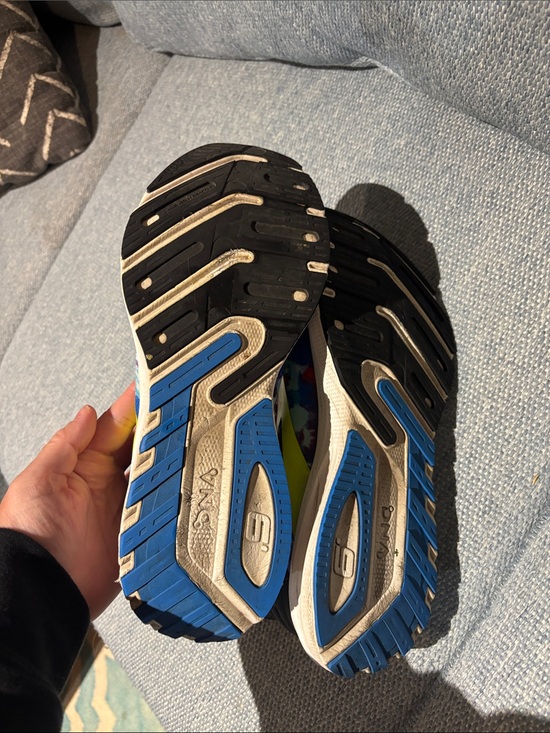 Brooks Launch 9 tie-dye trainers! Men’s 10.5